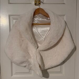 Elegant White Faux Fur Cape